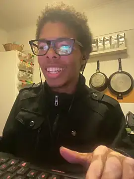 Snapshot of ELPikaPreta chatting on February 13, 2026, 3:57 am ELPikaPreta online show from February 13, 2026, 3:57 am