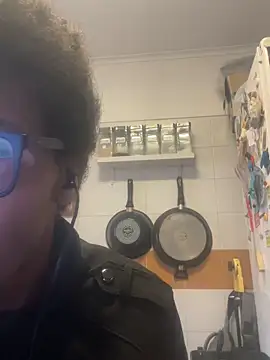 Snapshot of ELPikaPreta chatting on February 15, 2026, 7:51 am ELPikaPreta online show from February 15, 2026, 7:51 am