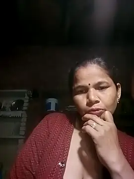 Snapshot of Pooja_sahu chatting on February 18, 2026, 7:32 pm Pooja sahu online show from February 18, 2026, 7:32 pm