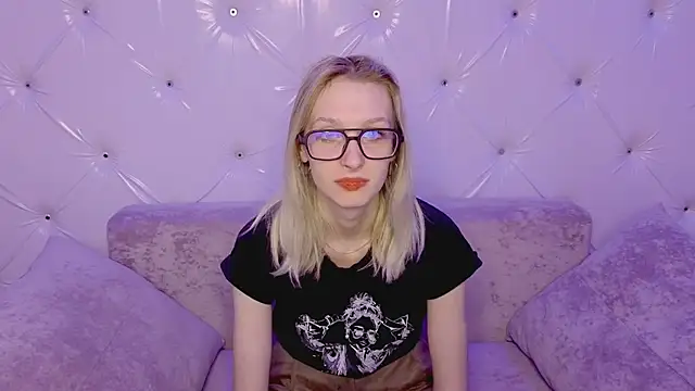 Snapshot of Akiro_Kim7 chatting on February 17, 2026, 2:19 am Akiro Kim7 online show from February 17, 2026, 2:19 am