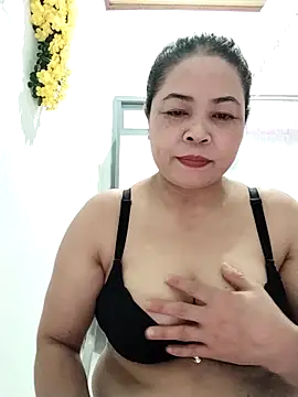 Snapshot of Baby-bigtits2026 chatting on February 20, 2026, 3:58 am Baby-bigtits2026 online show from February 20, 2026, 3:58 am