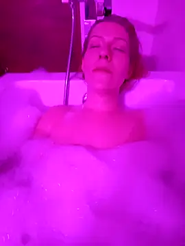 Snapshot of PolomaAndBobo chatting on February 6, 2026, 8:45 pm PolomaAndBobo online show from February 6, 2026, 8:45 pm