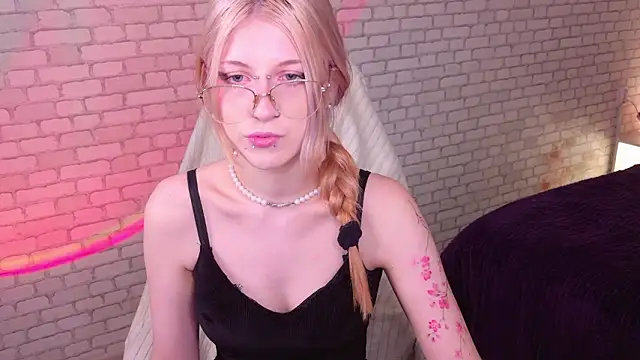 alicedews online show from March 3, 2026, 2:12 pm