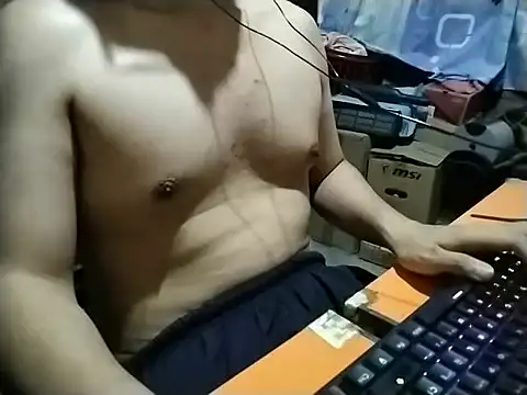 Snapshot of martleandros chatting on February 9, 2026, 5:11 am martleandros online show from February 9, 2026, 5:11 am