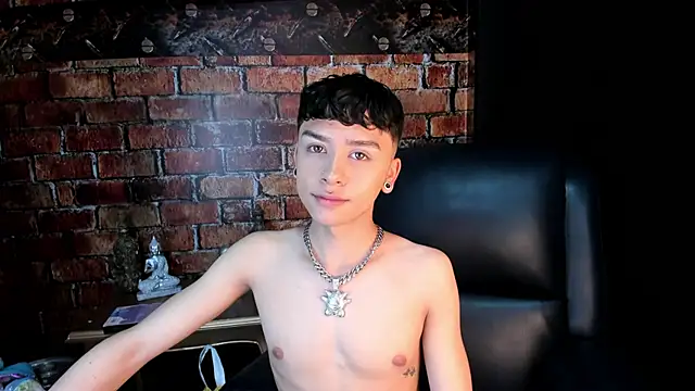 Snapshot of Camilo_X_x chatting on February 25, 2026, 12:04 pm Camilo X x online show from February 25, 2026, 12:04 pm