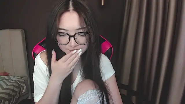 Snapshot of say7maya chatting on February 4, 2026, 6:08 am say7maya online show from February 4, 2026, 6:08 am