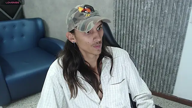 Snapshot of Noha-Smith chatting on February 10, 2026, 4:16 am Noha-Smith online show from February 10, 2026, 4:16 am