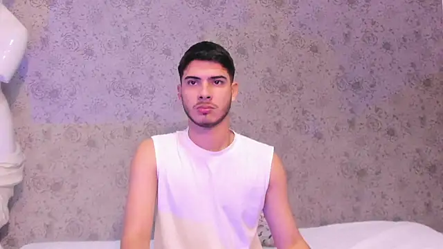 Snapshot of Apolo_Gray chatting on February 13, 2026, 6:31 am Apolo Gray online show from February 13, 2026, 6:31 am