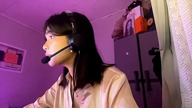 Snapshot of ConstancePorrini chatting on February 2, 2026, 3:33 pm ConstancePorrini online show from February 2, 2026, 3:33 pm