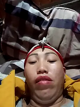 Snapshot of hot-luna- chatting on February 8, 2026, 6:44 pm hot-luna- online show from February 8, 2026, 6:44 pm