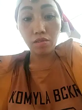 Snapshot of hot-luna- chatting on February 10, 2026, 9:13 am hot-luna- online show from February 10, 2026, 9:13 am