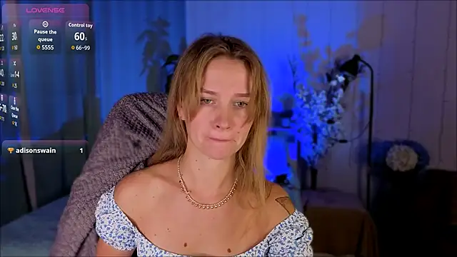 Snapshot of Crystal_Kris chatting on February 19, 2026, 5:25 am Crystal Kris online show from February 19, 2026, 5:25 am