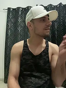 Snapshot of alessand180521 chatting on February 17, 2026, 10:38 pm alessand180521 online show from February 17, 2026, 10:38 pm