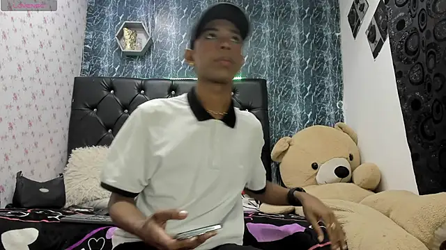 Snapshot of timmy_turner_x18 chatting on February 4, 2026, 3:29 pm timmy turner x18 online show from February 4, 2026, 3:29 pm