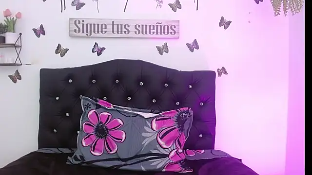 Snapshot of Coral_Villalobos chatting on February 27, 2026, 6:41 pm Coral Villalobos online show from February 27, 2026, 6:41 pm