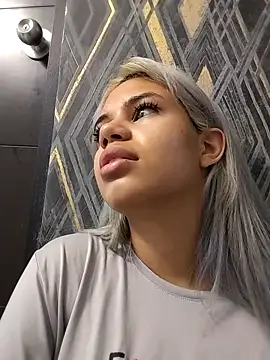 AlanaHouston online show from February 26, 2026, 12:15 pm