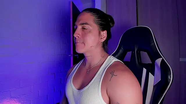 Cry Duran online show from February 24, 2026, 9:02 pm