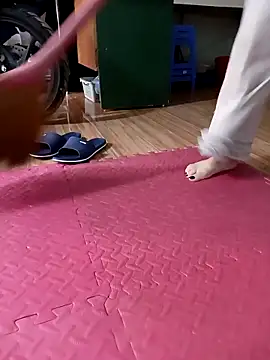 Snapshot of Tulip_ii chatting on February 7, 2026, 3:43 am Tulip ii online show from February 7, 2026, 3:43 am