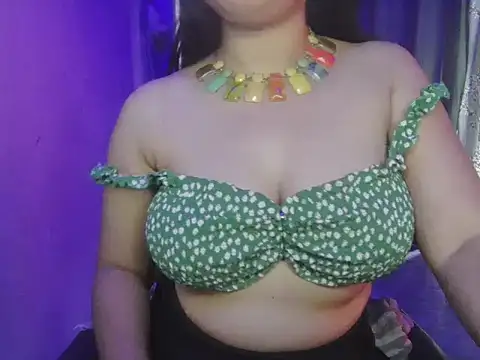 Snapshot of Bold_Beauty_07 chatting on February 18, 2026, 7:48 am Bold Beauty 07 online show from February 18, 2026, 7:48 am