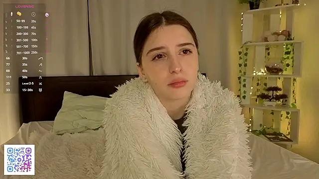 Snapshot of LeanneDinkle chatting on February 15, 2026, 7:51 am LeanneDinkle online show from February 15, 2026, 7:51 am