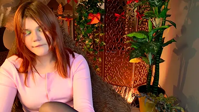 Snapshot of EllieFoxy chatting on March 2, 2026, 5:08 am EllieFoxy online show from March 2, 2026, 5:08 am