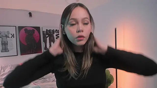 Snapshot of Hey_lucy__ chatting on March 2, 2026, 11:39 am Hey lucy online show from March 2, 2026, 11:39 am