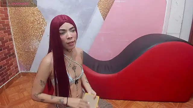 Snapshot of sexy_brunette_1 chatting on February 16, 2026, 3:46 am sexy brunette 1 online show from February 16, 2026, 3:46 am