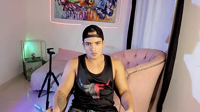 jhon nicolas online show from February 1, 2026, 9:24 pm