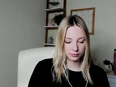 VelvetAngela online show from February 24, 2026, 6:33 am