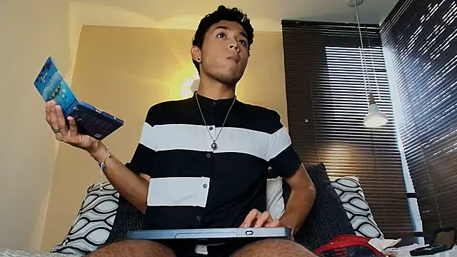 Snapshot of Damon_Salvarote_S chatting on February 26, 2026, 7:46 pm Damon Salvarote S online show from February 26, 2026, 7:46 pm