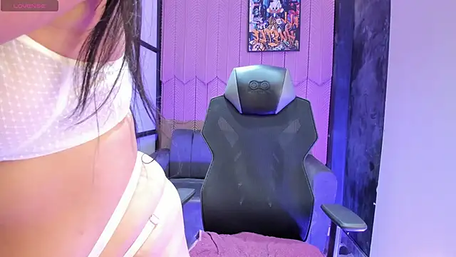 Snapshot of shaden_ chatting on February 10, 2026, 8:35 pm shaden online show from February 10, 2026, 8:35 pm