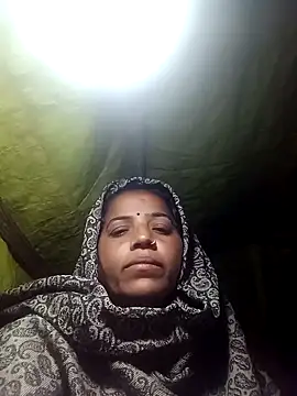 Snapshot of Manu_mehta chatting on February 5, 2026, 11:42 pm Manu mehta online show from February 5, 2026, 11:42 pm