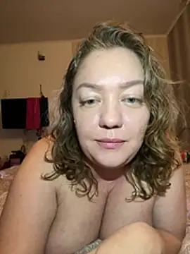 BBBWOOW online show from February 15, 2026, 9:44 pm