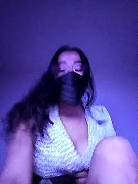 Snapshot of Milove86 chatting on February 17, 2026, 5:15 am Milove86 online show from February 17, 2026, 5:15 am