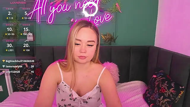 Snapshot of BellaAiry chatting on February 20, 2026, 6:26 am BellaAiry online show from February 20, 2026, 6:26 am