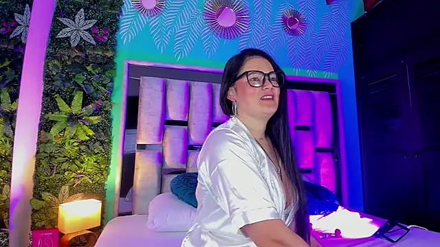 Snapshot of Mari_cooper1 chatting on February 22, 2026, 11:53 am Mari cooper1 online show from February 22, 2026, 11:53 am