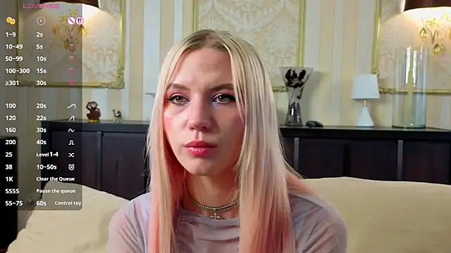 Snapshot of SimonaKaroly chatting on February 26, 2026, 8:24 am SimonaKaroly online show from February 26, 2026, 8:24 am