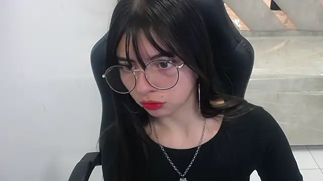 Snapshot of elizabeth_t_ chatting on February 22, 2026, 12:36 pm elizabeth t online show from February 22, 2026, 12:36 pm