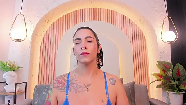 Snapshot of violet_scott_ chatting on February 26, 2026, 10:14 am violet scott online show from February 26, 2026, 10:14 am