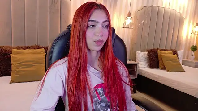 Snapshot of Polygonniaa chatting on February 19, 2026, 3:30 pm Polygonniaa online show from February 19, 2026, 3:30 pm