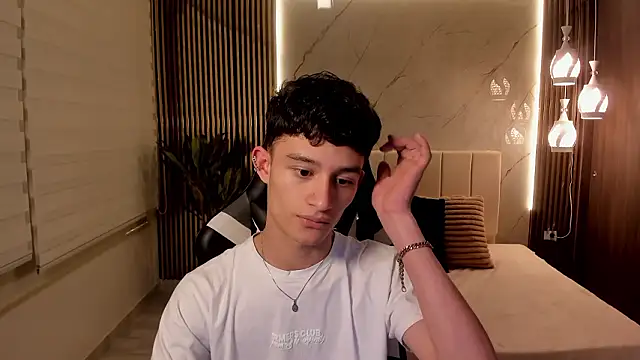 Snapshot of Patrick_Howland_ chatting on February 22, 2026, 3:29 am Patrick Howland online show from February 22, 2026, 3:29 am