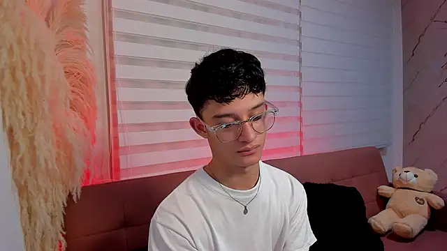 Snapshot of Patrick_Howland_ chatting on February 27, 2026, 3:39 am Patrick Howland online show from February 27, 2026, 3:39 am