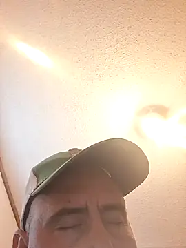 Snapshot of bojo69 chatting on March 1, 2026, 3:14 pm bojo69 online show from March 1, 2026, 3:14 pm