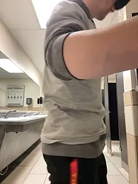 Snapshot of Horus1922 chatting on February 23, 2026, 5:43 pm Horus1922 online show from February 23, 2026, 5:43 pm