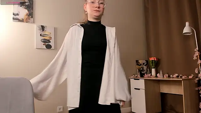 VictorMencia online show from February 19, 2026, 8:38 pm