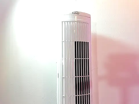 Snapshot of Snover_hot2006 chatting on March 2, 2026, 2:25 am Snover hot2006 online show from March 2, 2026, 2:25 am