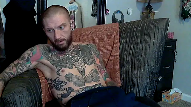 Snapshot of F_D_R_ chatting on February 8, 2026, 6:55 pm F D R online show from February 8, 2026, 6:55 pm