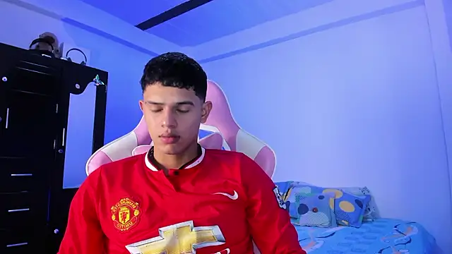 Snapshot of Adrian_Prime_ chatting on February 26, 2026, 6:40 pm Adrian Prime online show from February 26, 2026, 6:40 pm