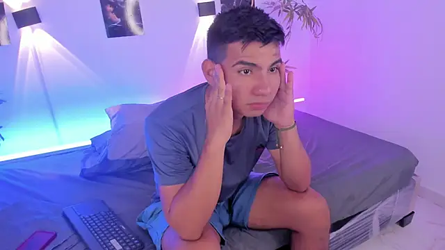 Snapshot of blacke1 chatting on February 11, 2026, 1:32 am blacke1 online show from February 11, 2026, 1:32 am