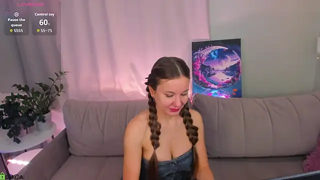 Snapshot of Katrina_Jones_ chatting on February 22, 2026, 11:31 am Katrina Jones online show from February 22, 2026, 11:31 am